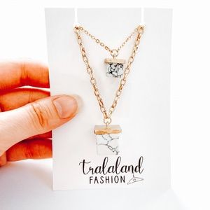 > NEW < Boutique Gold & White Marble Cubes Multi-link Edgy Pendant Necklace